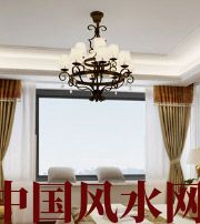 安徽卧室镜面吊顶影响夫妻财运？
